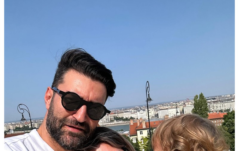 Motivul pentru care Gina Pistol și Smiley nu vor să arate chipul fiicei lor. „De ce i-aș face asta copilului meu?” |VIDEO EXCLUSIV