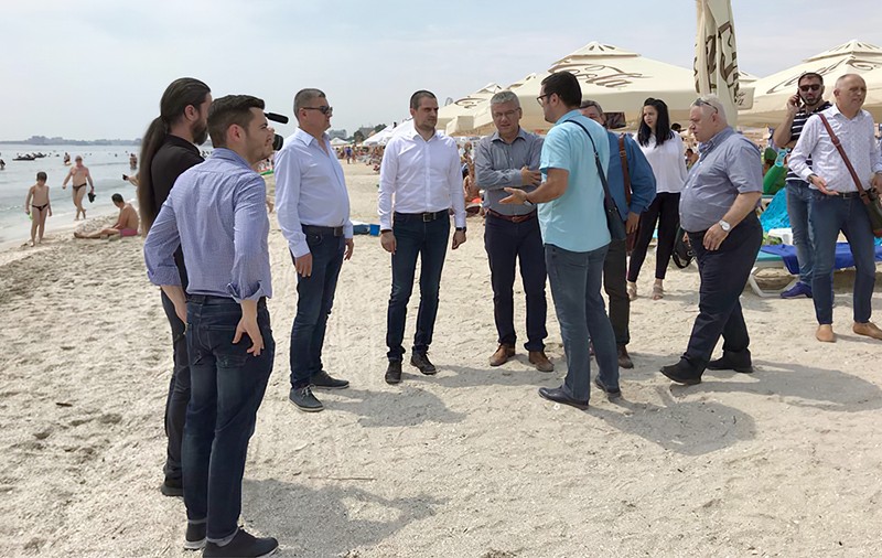 Domnule ministru al turismului, Mamaia pute!