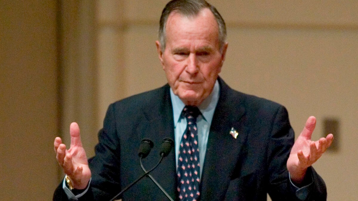 George H.W. Bush a murit