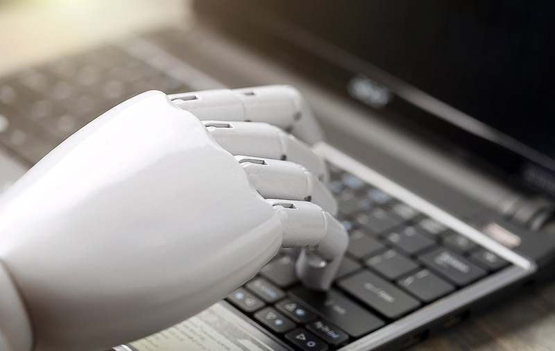 The Guardian a publicat prima opinie scrisă de un robot: ”Nu ai de ce să te temi. Inteligența artificială nu-i va distruge pe oameni”