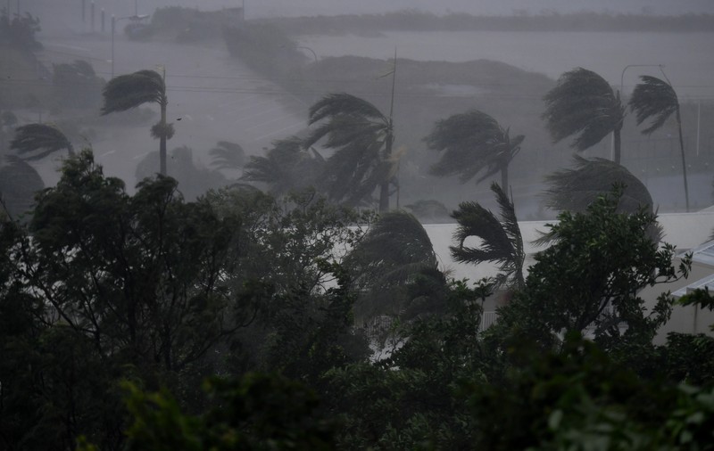 Australia, lovită de ciclonul Debbie. Aproximativ 30.000 de oameni au primit ordin de evacuare