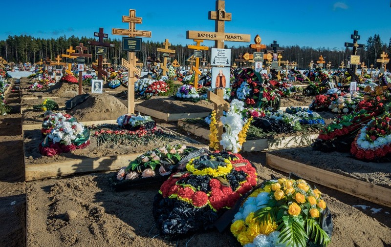 Activistul care a descoperit cimitirul luptătorilor Wagner, obligat să fugă din Rusia. Ce mesaje începuse să primească