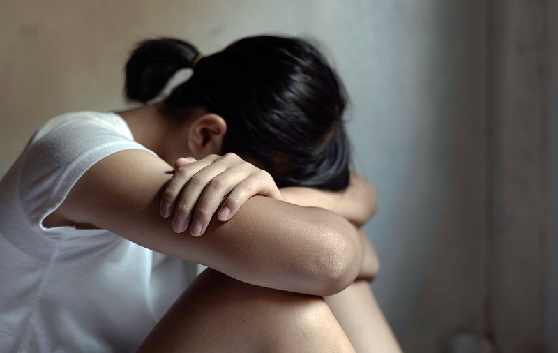 Firul audierii fetiței de 10 ani din Ploiești, victimă într-un dosar de viol. A fost ținută toată noaptea în secția de poliție