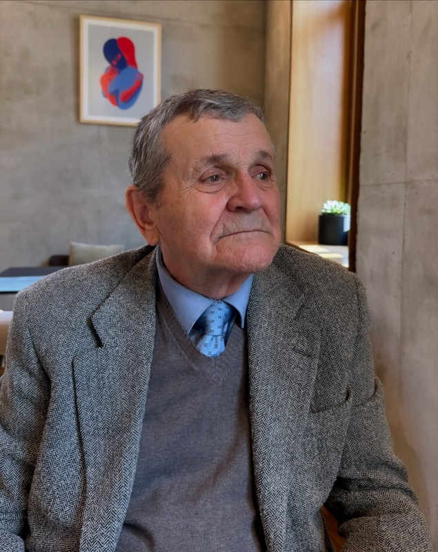Cum a apărut îmbrăcat tatăl Andreei Esca la restaurant. Chiar și prezentatoarea a fost uimită: „Rupe «pe fashion»”
