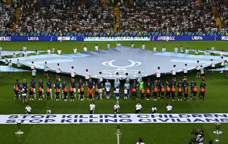 UEFA, mesaj pentru Israel: „Opriți uciderea copiilor. Opriți uciderea civililor”, înainte de meciul PSG cu Tottenham, în urma criticilor aduse de Salah