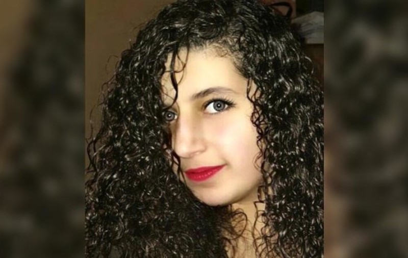 Studentă de 18 ani, ucisă în bătaie, în plină stradă, de un grup de 10 femei