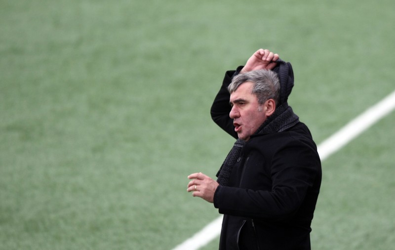 Hagi: ”Nu mă interesează nici o Europa. Capul jos! Ne-am făcut de râs!”