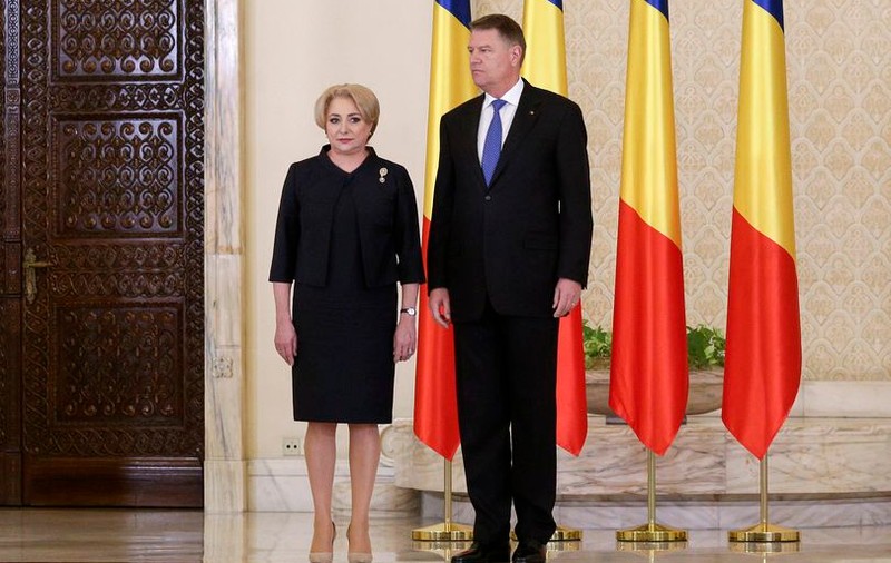 Președintele Iohannis o cheamă pe Viorica Dăncilă, joi, la consultări, pe rectificarea bugetară; Invitația, trimisă și întregului Guvern