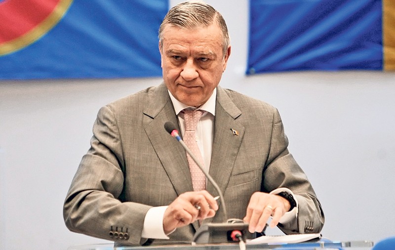 Renta anuală viageră a fostului şef al FRF a fost redusă! Să-ţi plângem de milă, «Naşule»?