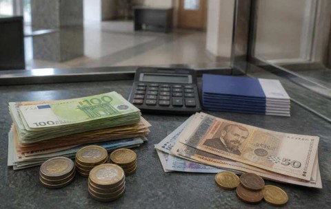 Bulgaria trece la euro de la 1 ianuarie 2026. Conturile și creditele se convertesc automat