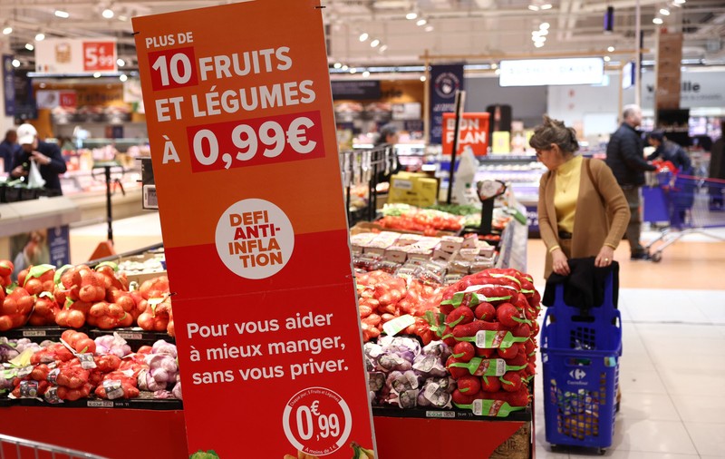 Guvernul francez s-a înțeles cu unii retaileri și producători de alimente să reducă prețurile la produsele de bază, pe fondul inflației. Alții au refuzat