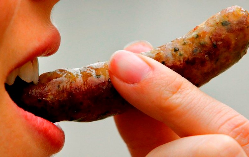 Croaţii s-au înfruptat dintr-un cârnat la grătar lung de 530 de metri