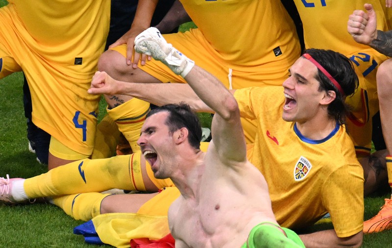 Prima reacție a lui Ianis Hagi, după calificarea României în „optimile” Euro 2024: „Murim pentru acest tricou. Nu ne e frică de nimeni”