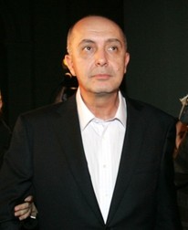 Omul de afaceri Puiu Popoviciu, condamnat definitiv la 7 ani de închisoare, a fost dat în urmărire internațională