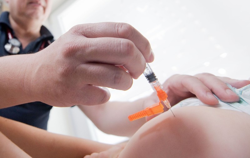 România, cel mai mare număr de cazuri de rujeolă din UE. Medic epidemiolog: „Părinții nu își vaccinează copiii, lăsându-se influențați de propaganda de dezinformare”