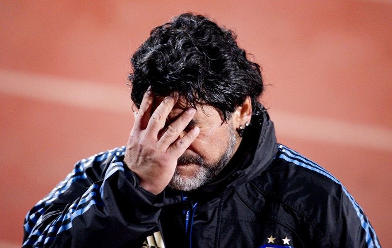 Fostul doctor personal al marelui fotbalist lansează ipoteza că Maradona s-a sinucis: „Se săturase de tot ce îl înconjura”