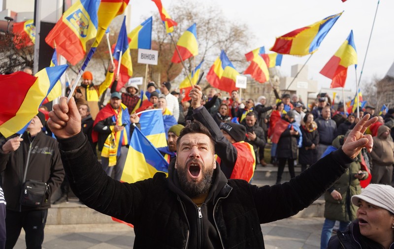 Partidul AUR, preferat de tinerii din România, potrivit unui sondaj INSCOP. Ce partid-surpriză ar deveni o forță dacă ar vota doar tinerii