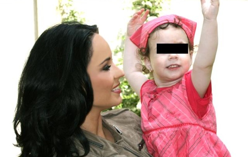 La aproape 4 ani, fiica Andreei Marin Bănică se descurcă perfect cu engleza