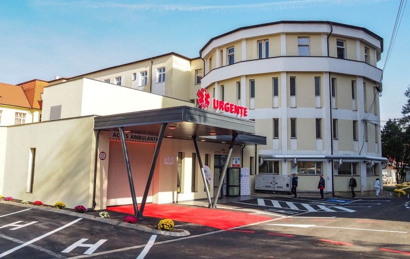 Spitalul Județean Sibiu și Serviciul de Ambulanță, amendate de DSP în cazul mamei care a murit la o zi după ce se prezentase la Urgențe cu mastită