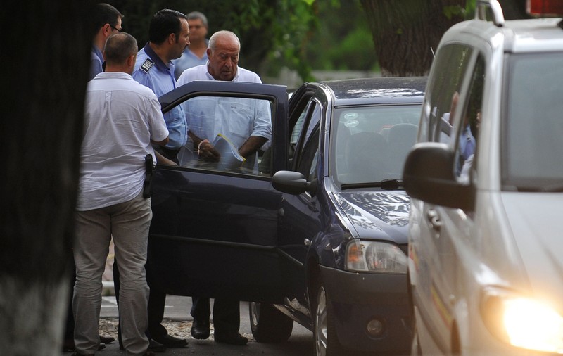 Dan Voiculescu A REFUZAT APA şi MÂNCAREA din ÎNCHISOARE. CE A CERUT în prima zi de detenţie