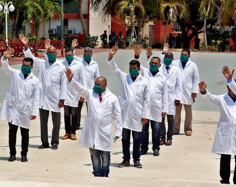 Cuba trimite în Italia un contingent de medici specializați în situații de dezastre și epidemii grave