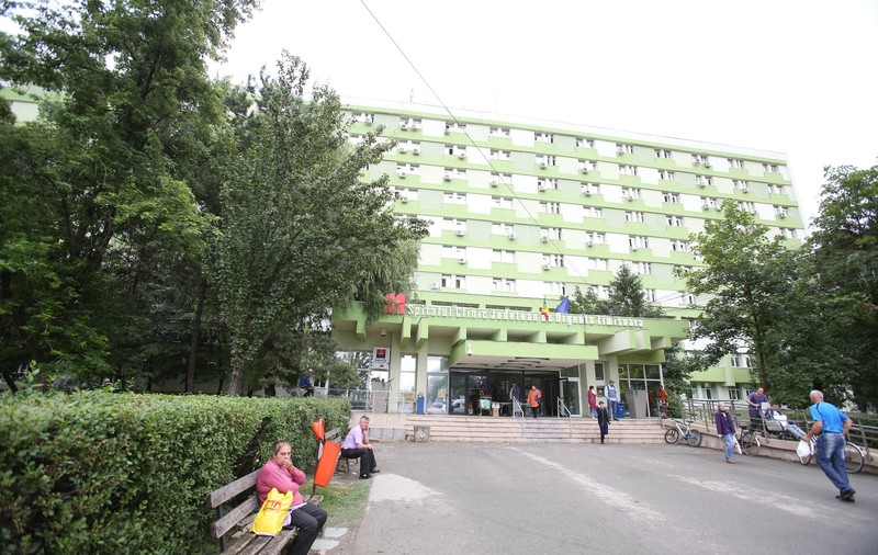 Un pacient de la Spitalul Județean din Timișoara s-a aruncat în gol de la etajul 5. Era suspect de cancer
