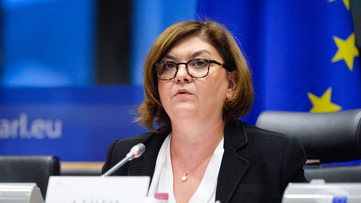 Adina Vălean, comisar european pentru Transporturi