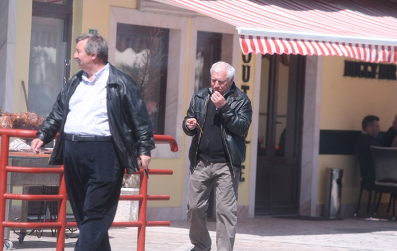 Clanul Becali, berbecuţ la proțap, în stradă. Vezi ce au făcut vedetele de Paşte | FOTO