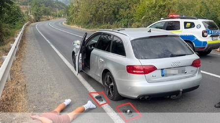 Șoferul era încălțat în șlapi Sursa foto: Captură video Facebook/ Sindicatul Europol
