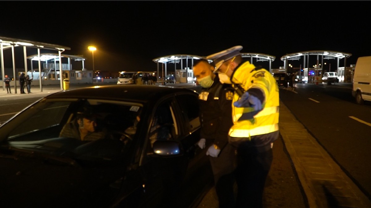 Poliția română s-a mobilizat ca să-i ajute pe cei veniți să nu aștepte