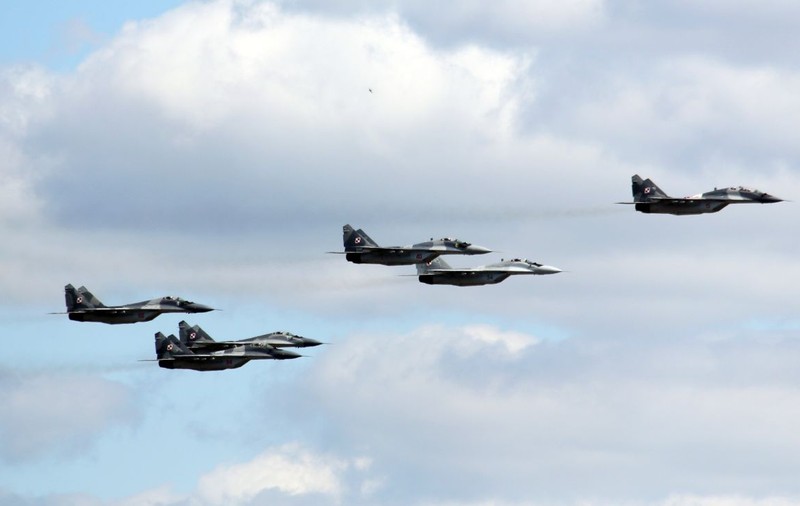 Polonia anunță că își transferă toate avioanele MIG-29 către SUA, care le poate pune apoi la dispoziția Ucrainei
