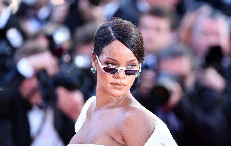 Rihanna, apariție spectaculoasă la Festivalul de Film de la Cannes. Ce vedete au mai strălucit pe covorul roșu