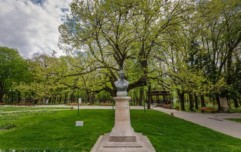 Evenimente culturale speciale, organizate la Iași, la 132 de ani de la moartea lui Mihai Eminescu
