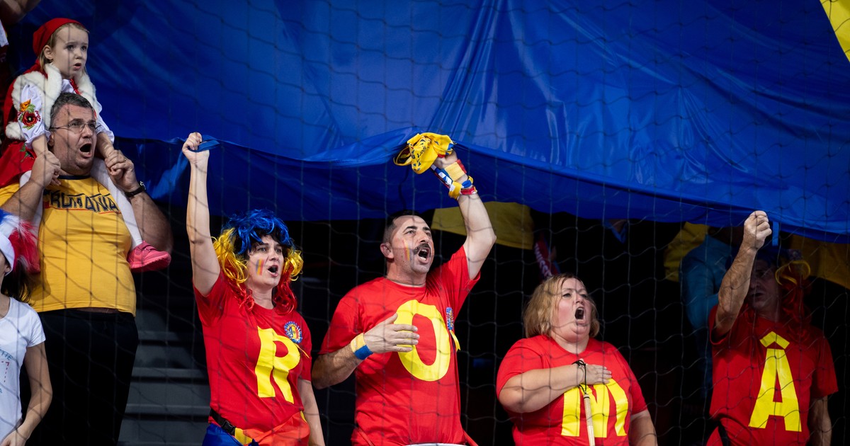 Cine este toboșarul care dă tonul galeriei României la Euro 2018 de handbal feminin