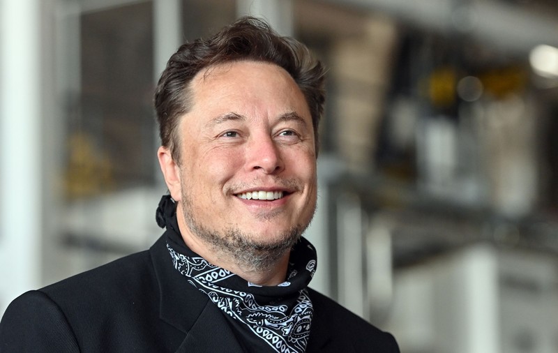 Elon Musk i-a anunțat pe angajații Twitter că nu mai pot lucra de acasă, în primul e-mail trimis de la preluarea companiei