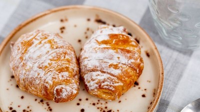 cornuri-umplute-cu-gem-sau-dulceata