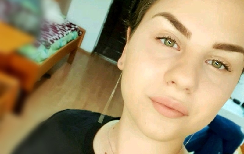 Tânăra care a căzut prin geamul unui autobuz, în Ploieşti, a ratat Bac-ul. «Sper ca anul viitor să pot susține examenul»