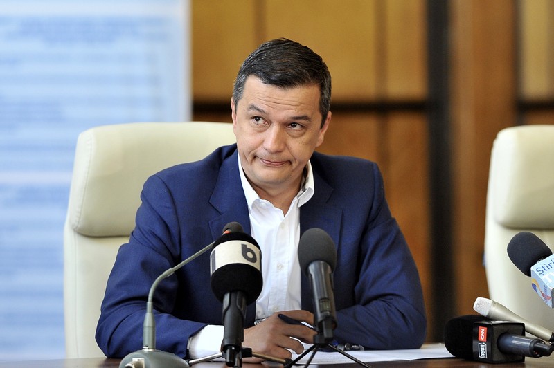 Ministrul transporturilor spune că situația facturilor neplătite a apărut din cauza precedentei conduceri. Foto: Hepta