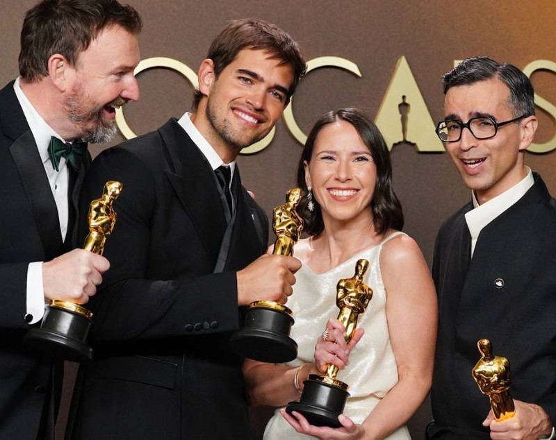 Regizoarea de origine română Natalie Musteață, câștigătoarea premiului Oscar pentru scurtmetrajul „Two People Exchanging Saliva”, vine la București