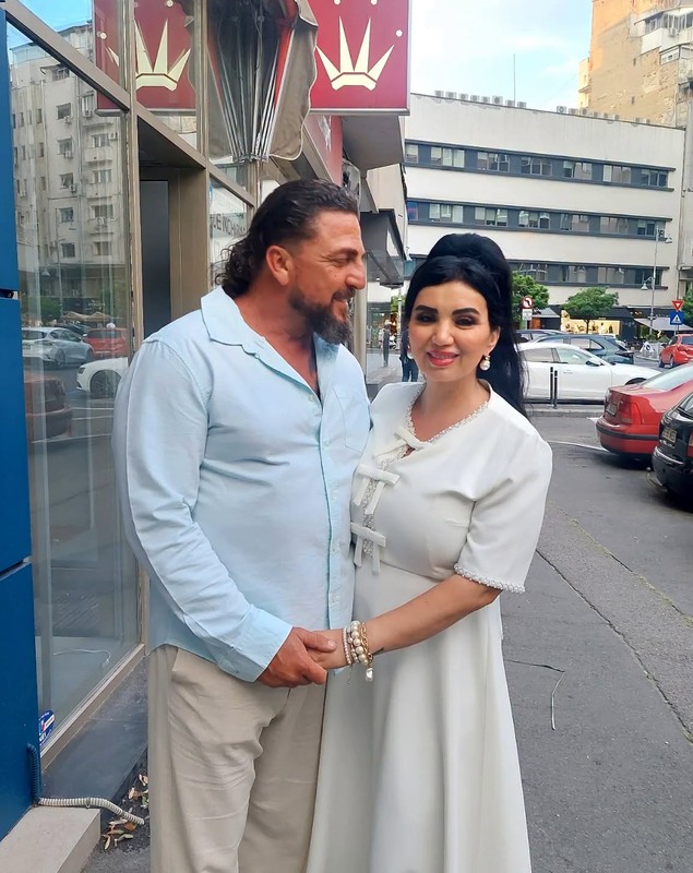 Cu ce se ocupă George Restivan, soțul Adrianei Bahmuțeanu, în America
