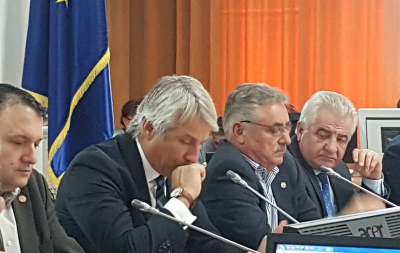 Bugetul de stat pe 2018, vot în comisiile de specialitate; Fondul de rezervă al Guvernului, suplimentat cu 350 de milioane, din contribuția la UE