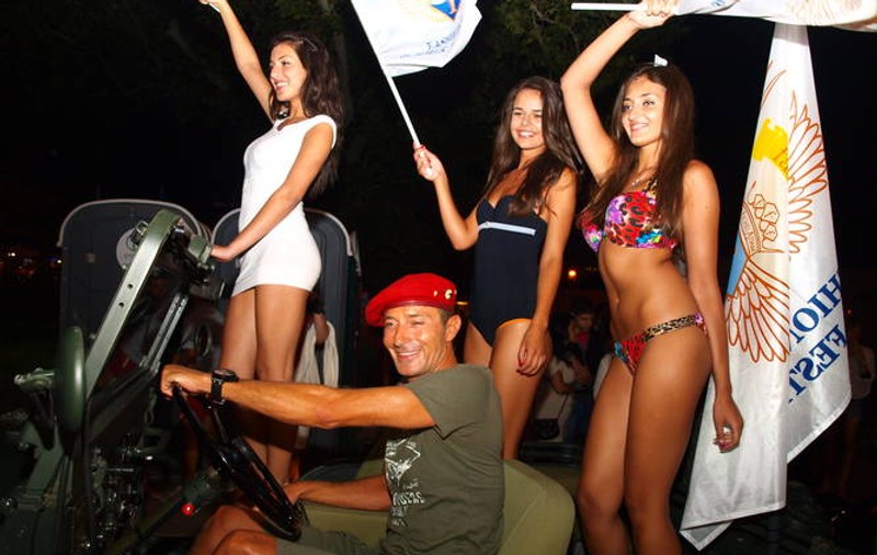 SHOW total cu Radu Mazăre vineri! La Carnavalul de la Mamaia va fi un car alegoric cu manele! Primarul va deschide parada