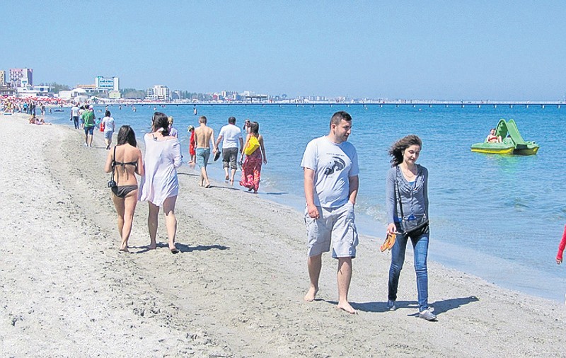 1 MAI pe LITORAL. 50.000 de români, aşteptaţi să petreacă la mal de mare