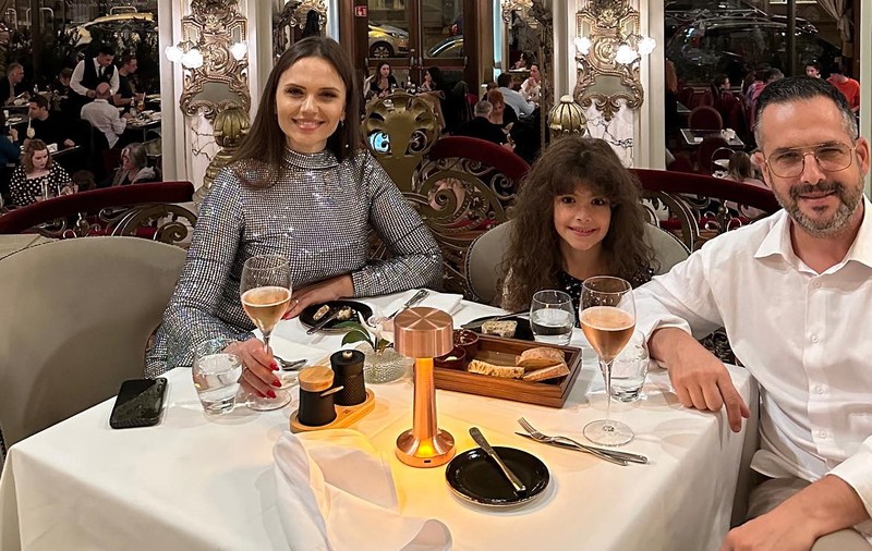Ce a pățit Cristina Șișcanu într-un restaurant din Franța. „De jumătate de oră sunt cu stomacul strâns, pielea îmi este de găină”