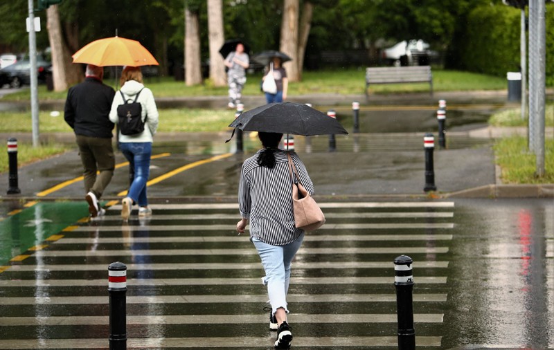 Prognoza meteo pentru următoarele două săptămâni. Vremea se răcește și vin ploile