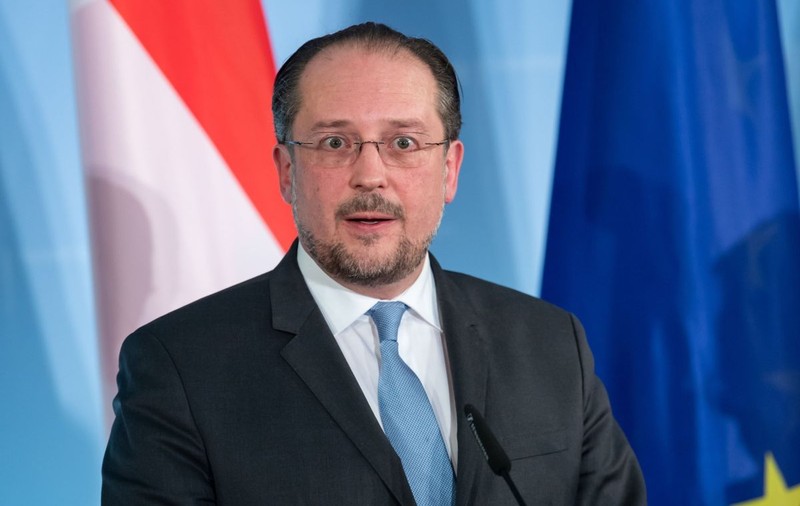 Numărul migranților scade, însă Austria își menține vetoul pentru aderarea României și Bulgariei la Schengen, chiar și în fața izolării în UE