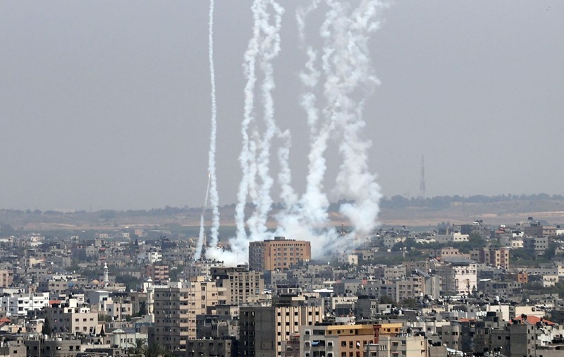 Militanții din Gaza au lansat cel puțin 60 de rachete asupra Israelului, ca răspuns la ultimele bombardamente