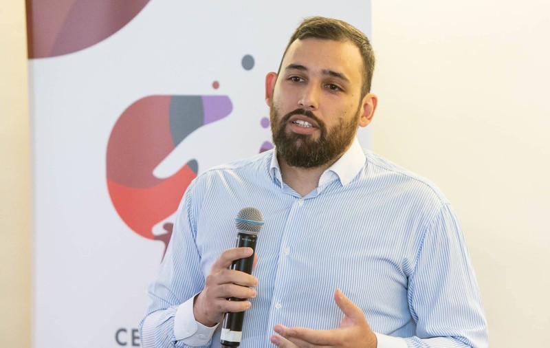 INTERVIU | Vicepreședintele CES Mihai Dragoș reacționează la atacurile premierului: „Guvernul nu a stat la masa negocierilor cu partenerii sociali și cu societatea civilă”