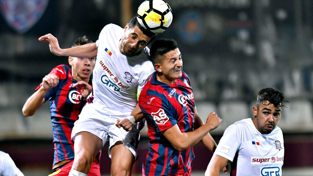 Daniel Niculae in meciul de fotbal dintre Academia Rapid Bucuresti si CSA Steaua Bucuresti, contand pentru Liga a patra si desfasurat pe stadionul Giulesti-Valentin Stanescu din Bucuresti, sambata 14 octombrie 2017. © FOTO: Razvan Pasarica/SPORT PICTURES