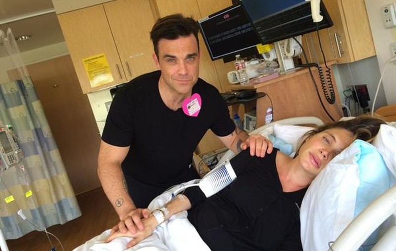 Fabulos! Ce cântă Robbie Williams, în timp ce soţia lui naşte | VIDEO